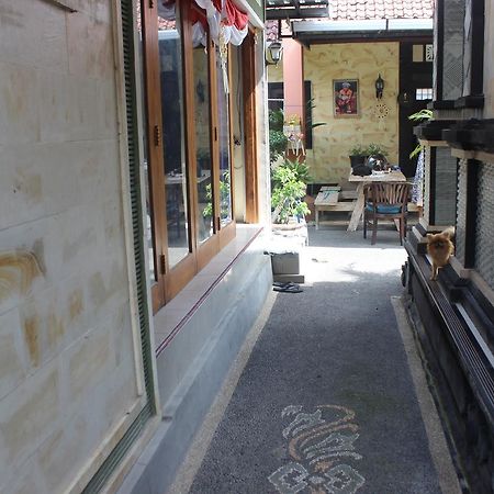 Gedul Homestay Canggu Buitenkant foto